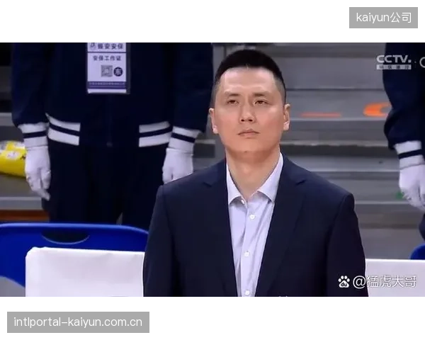 主教练卢伟凭借卓越执教战绩，毫无悬念当选CBA赛季最佳教练员。
